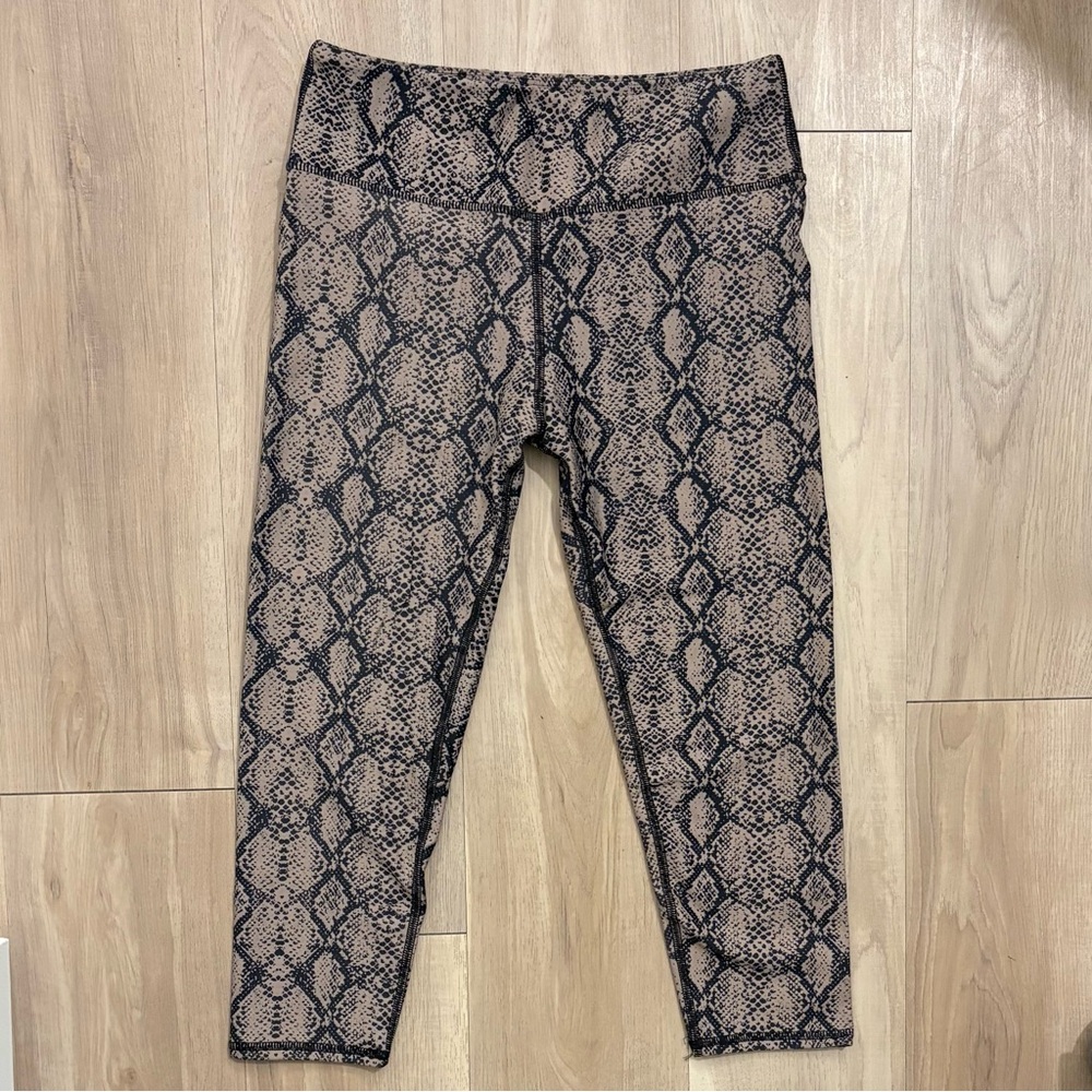 Snake Print Capri Leggings